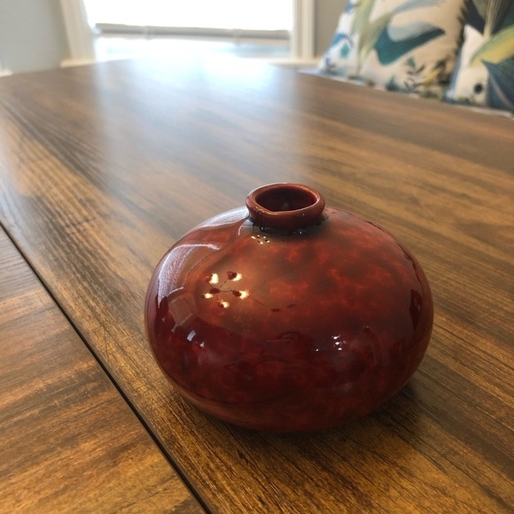 Handmade Elegant Red Ceramic Bud Vase - Picture 5 of 6